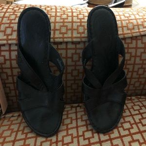 Black sandal platform sandal size 10 by Bornn